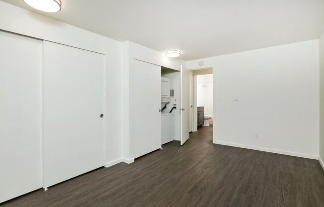 1 bed, 1 bath, 736 sqft, $1,927, Unit 3539 - 414