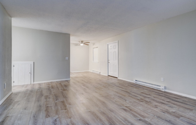 1 bed, 1 bath, 750 sqft, $880, Unit 5915-106