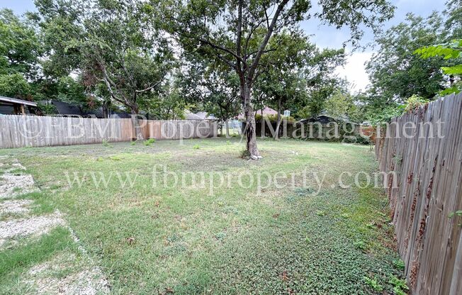 2 beds, 1 bath, $1,600