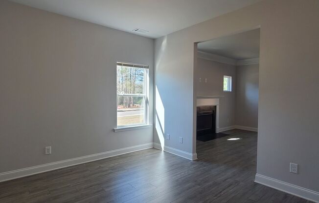 Spacious 4BR/3BA Home in Laurel Cove with Guest Suite on Main!