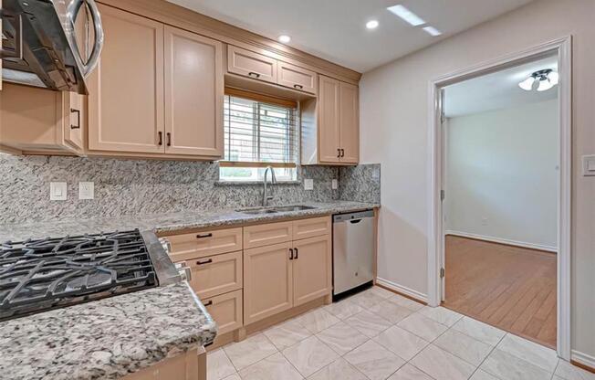 7614 BARBERTON DR