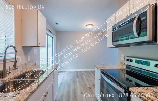 608 HILLTOP DR