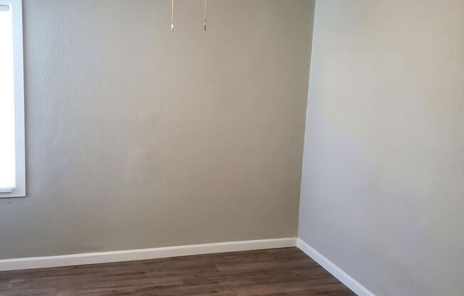 1 bed, 1 bath, $600, Unit 504 S Osage unit 6