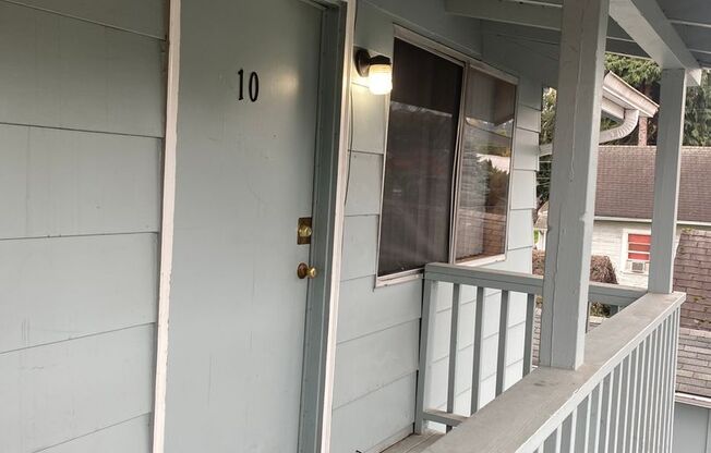 301 SW 3rd Ave