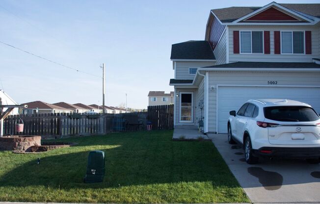 Beautiful 3 bedroom 2 1/2 bath