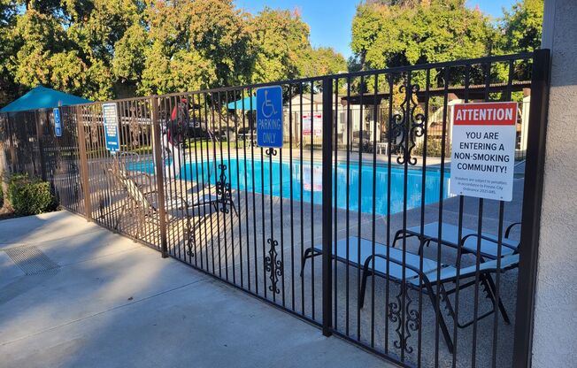 2 beds, 1 bath, 940 sqft, $1,450, Unit 10-117