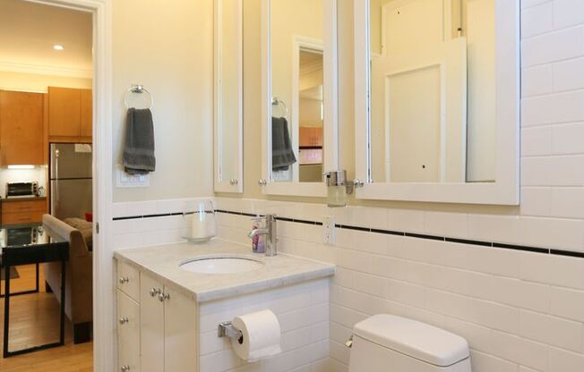 3 beds, 1 bath, $3,995, Unit 732 San Jose Avenue