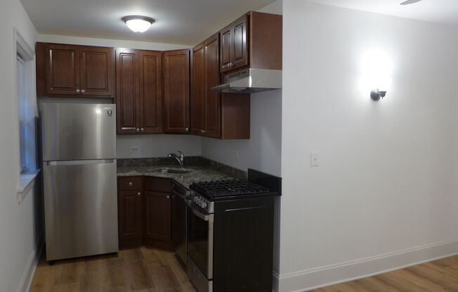 Studio, 1 bath, 325 sqft, $1,395, Unit 105