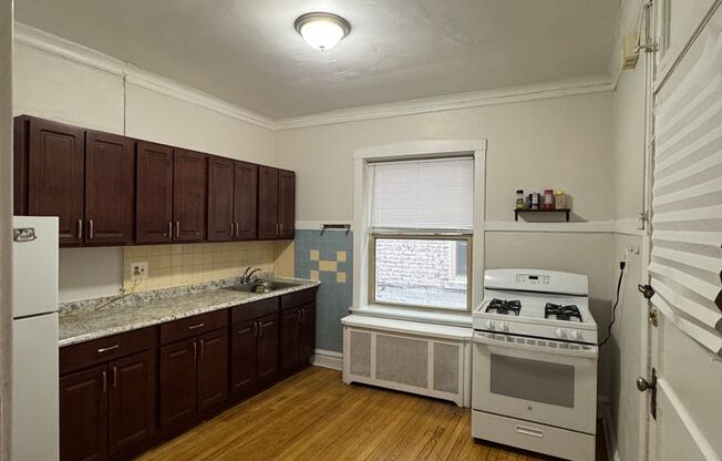 7665-7715 N. Sheridan