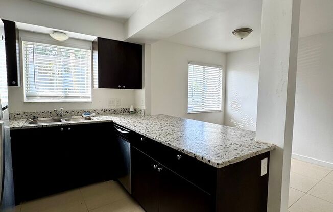 3 beds, 2 baths, 1,205 sqft, $2,275, Unit 061