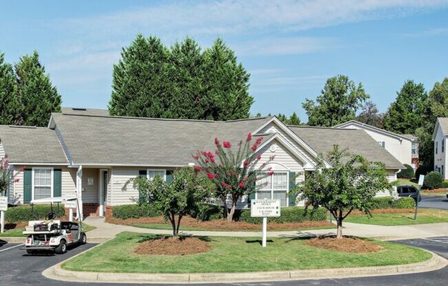3 beds, 2 baths, 1,151 sqft, $1,095, Unit 806