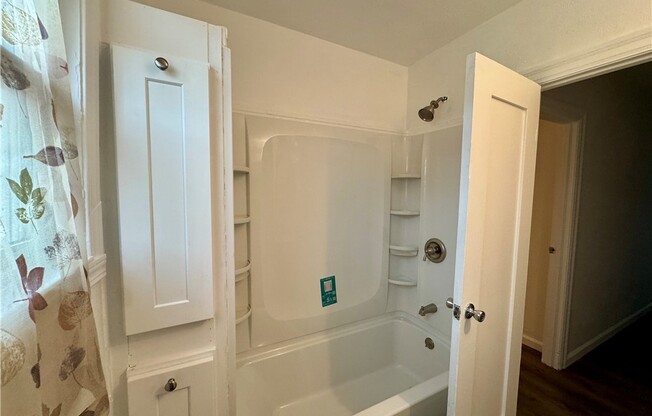 5118 HUNTINGTON DR S