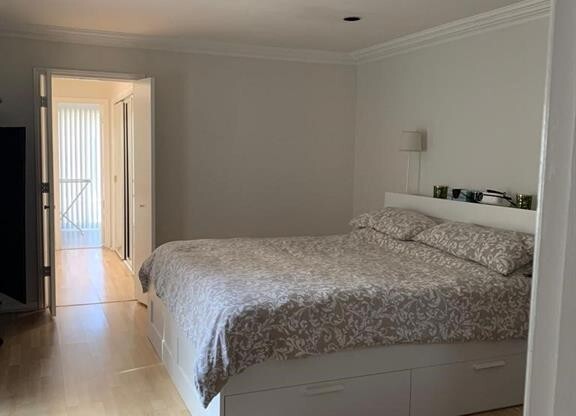 6527 LA MANGA DR