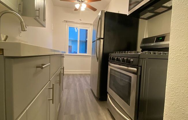 Studio, 1 bath, 500 sqft, $1,695, Unit 305