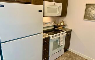 3 beds, 2 baths, $1,350