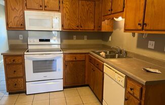 3 beds, 2 baths, $1,199