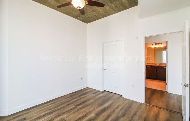 1 bed, 1 bath, 783 sqft, $2,000, Unit 2806