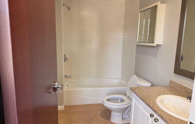 2 beds, 2 baths, 1,061 sqft, $1,600, Unit 203
