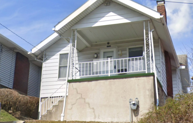 2732 QUEENSBORO AVE