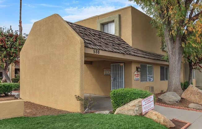 Sun Valley Gardens Apartments | Comfortable Living in El Cajon, CA