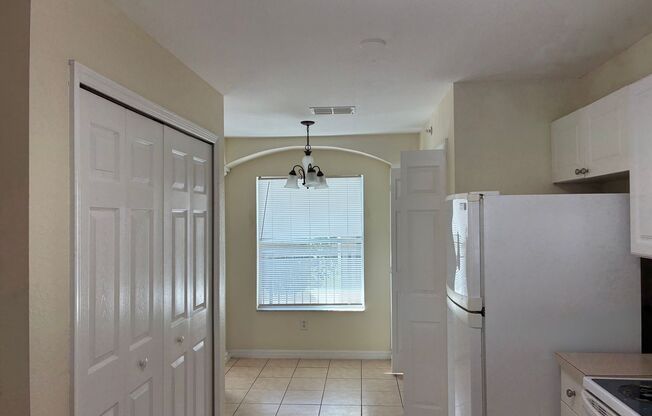 Gated Community Gem: Turnkey 2/2 in Emerald Lake