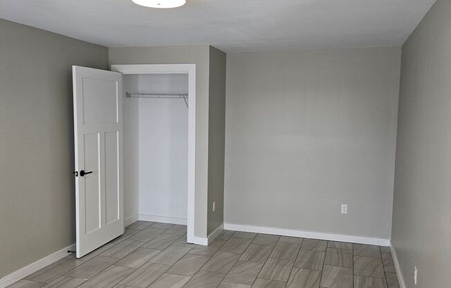 3 beds, 2 baths, 1,218 sqft, $1,450, Unit Neptune 207