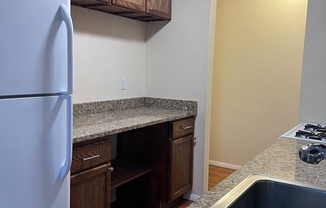 1 bed, 1 bath, 675 sqft, $1,700, Unit D