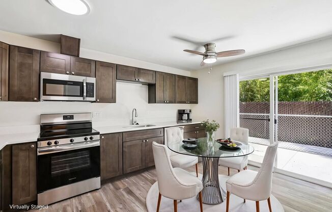 2 beds, 1.5 baths, 1,065 sqft, $1,875, Unit 14
