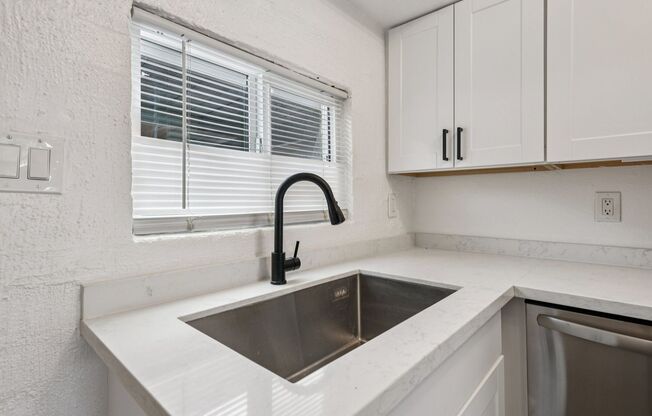 2 beds, 2 baths, 890 sqft, $1,549, Unit 229