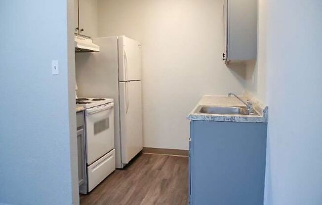 2 beds, 1 bath, 800 sqft, $950, Unit 12314-06