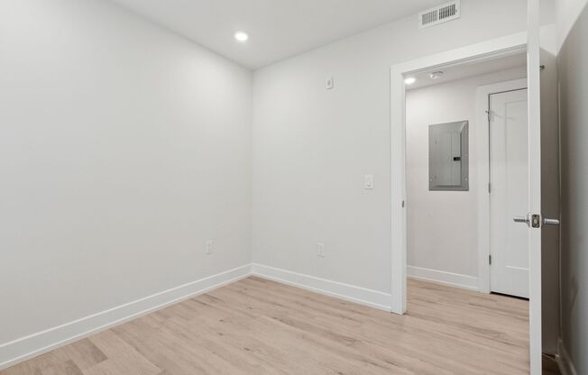 1 bed, 1 bath, 530 sqft, $1,525, Unit B104