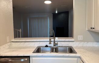 2 beds, 1.5 baths, 950 sqft, $1,050, Unit 9