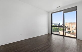 830 N Milwaukee 405