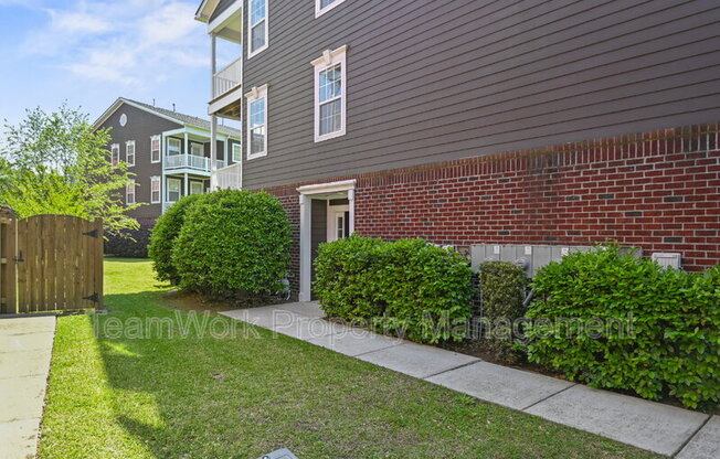 9034 PARLOR DR