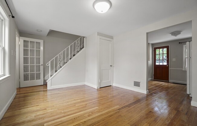 37 REGENT RD