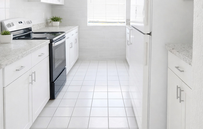 2 beds, 2 baths, $1,250, Unit 1650 S Palmetto Ave Unit 104