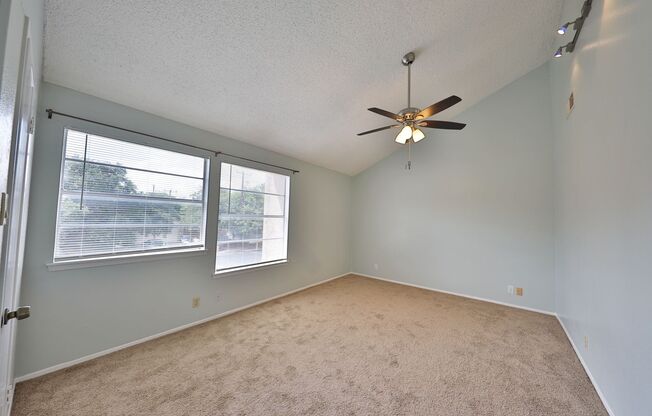 2 beds, 1.5 baths, $1,600