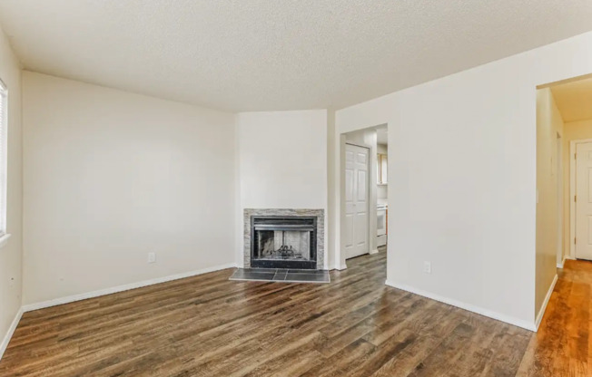 567-579 Winnie Way