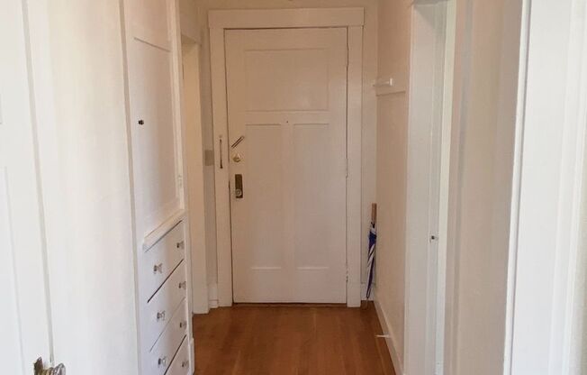 1 bed, 1 bath, 575 sqft, $1,895, Unit 205