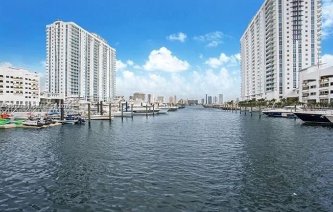 17301 Biscayne Blvd unit 1103 (A11977791)