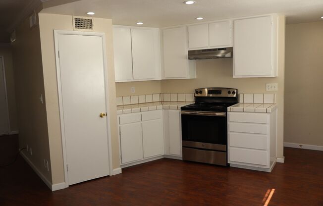 2 beds, 2.5 baths, $2,295