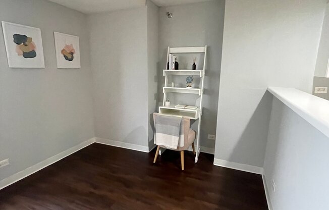 333 E GRAND AVE