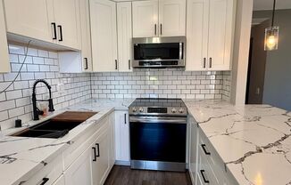 Stunning 2 bedroom, 1.5 bathrooms, 2 story townhouse for rent in Allure Condos in Serra Mesa!