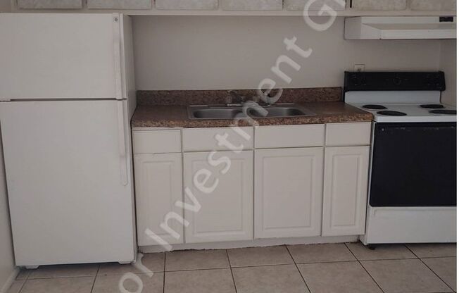 Great 2 Bedroom 1 Bath Duplex In Orlando Area