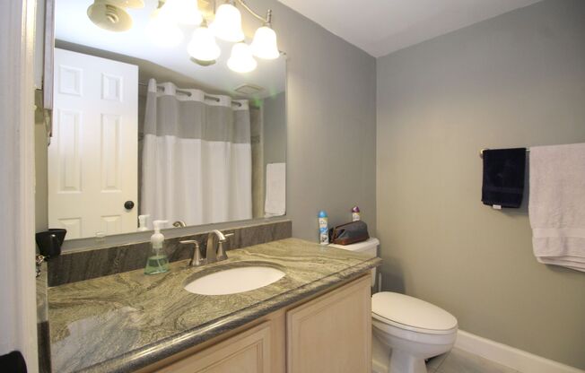 2 beds, 2 baths, $2,995, Unit APARTMENT 312