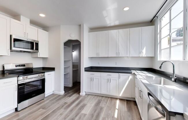 2336 CHANNING WAY