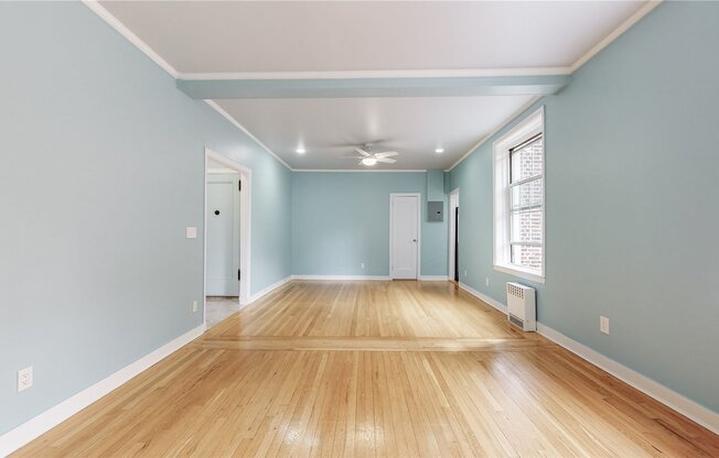 37 28 85 ST