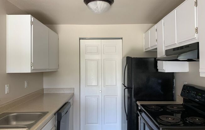 1 bed, 1 bath, 543 sqft, $1,650, Unit G106