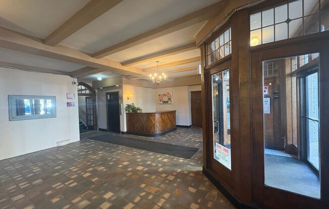 Studio, 1 bath, $1,095, Unit 107