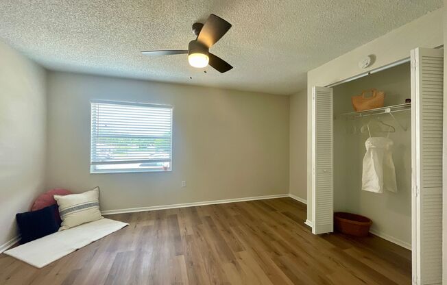 2 beds, 1.5 baths, 846 sqft, $1,499, Unit 208